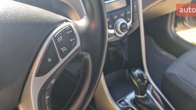 Серый Хендай i30, объемом двигателя 1.6 л и пробегом 160 тыс. км за 12500 $, фото 16 на Automoto.ua