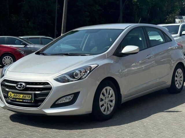 Сірий Хендай i30, об'ємом двигуна 1.4 л та пробігом 124 тис. км за 9700 $, фото 2 на Automoto.ua