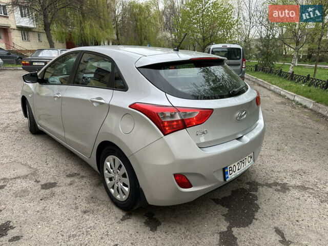 Серый Хендай i30, объемом двигателя 1.37 л и пробегом 130 тыс. км за 8800 $, фото 6 на Automoto.ua