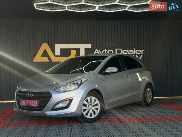 Серый Хендай i30, объемом двигателя 1.6 л и пробегом 242 тыс. км за 9700 $, фото 3 на Automoto.ua