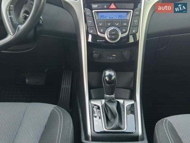 Серый Хендай i30, объемом двигателя 1.59 л и пробегом 83 тыс. км за 13500 $, фото 22 на Automoto.ua