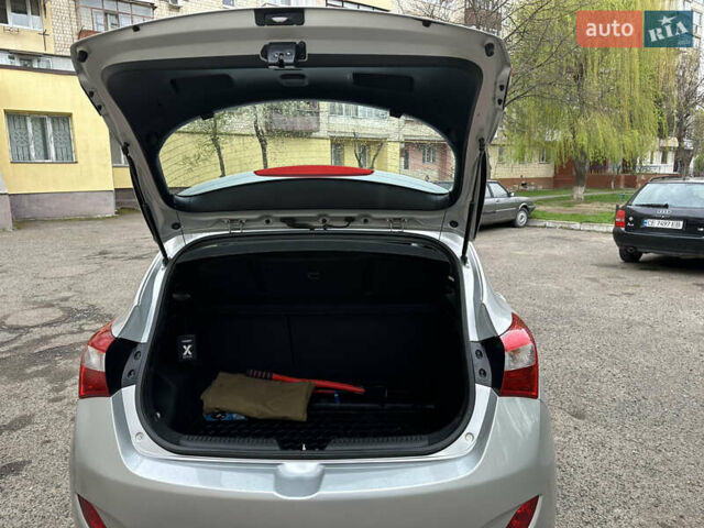 Серый Хендай i30, объемом двигателя 1.37 л и пробегом 130 тыс. км за 8800 $, фото 29 на Automoto.ua
