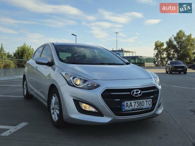 Серый Хендай i30, объемом двигателя 1.59 л и пробегом 83 тыс. км за 13500 $, фото 11 на Automoto.ua