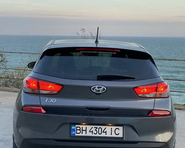 Серый Хендай i30, объемом двигателя 1.59 л и пробегом 27 тыс. км за 15900 $, фото 6 на Automoto.ua
