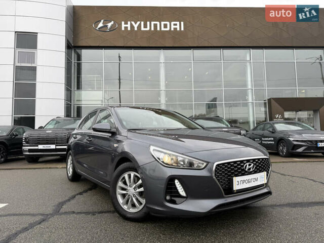 Серый Хендай i30, объемом двигателя 1.59 л и пробегом 196 тыс. км за 13700 $, фото 1 на Automoto.ua
