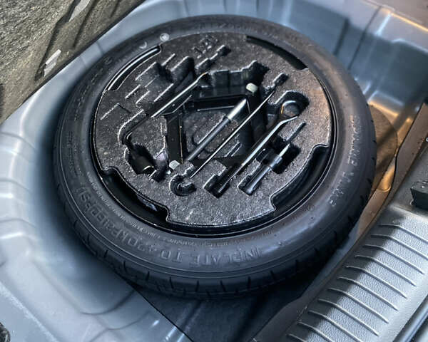 Серый Хендай i30, объемом двигателя 1.59 л и пробегом 27 тыс. км за 15900 $, фото 21 на Automoto.ua