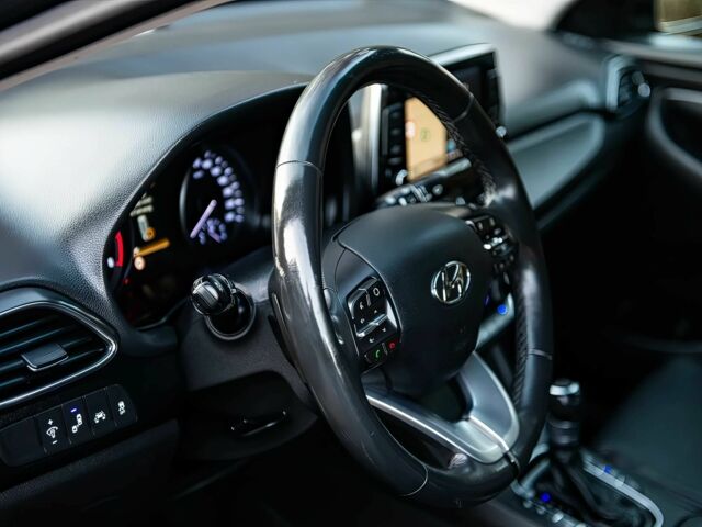 Серый Хендай i30, объемом двигателя 1.4 л и пробегом 30 тыс. км за 5599 $, фото 7 на Automoto.ua