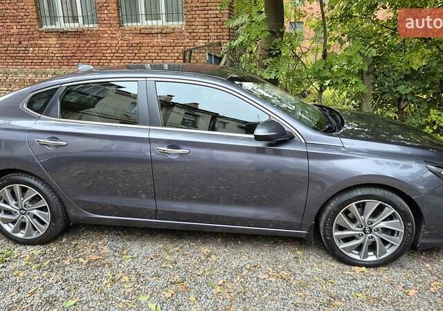 Серый Хендай i30, объемом двигателя 1.35 л и пробегом 124 тыс. км за 14500 $, фото 8 на Automoto.ua