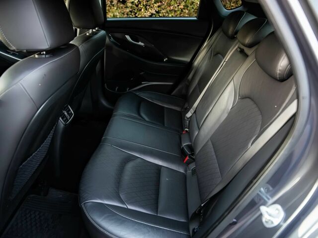 Серый Хендай i30, объемом двигателя 1.4 л и пробегом 30 тыс. км за 5599 $, фото 12 на Automoto.ua