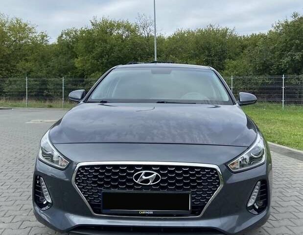 Серый Хендай i30, объемом двигателя 1.37 л и пробегом 83 тыс. км за 12500 $, фото 1 на Automoto.ua