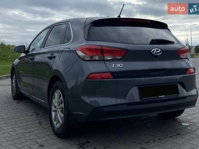 Серый Хендай i30, объемом двигателя 1.37 л и пробегом 83 тыс. км за 12500 $, фото 3 на Automoto.ua