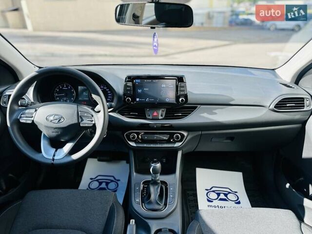 Сірий Хендай i30, об'ємом двигуна 1.5 л та пробігом 78 тис. км за 16900 $, фото 48 на Automoto.ua