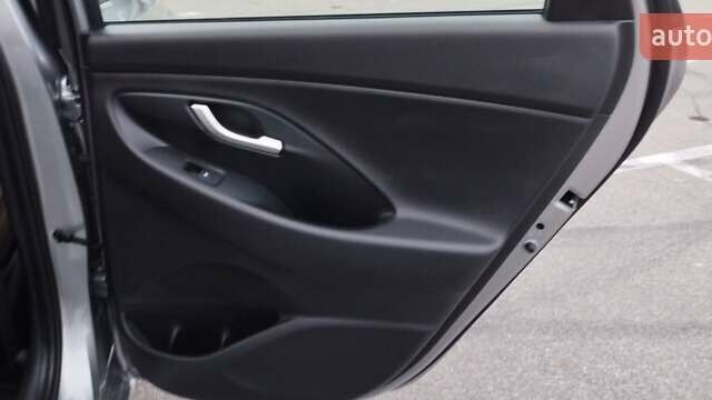 Серый Хендай i30, объемом двигателя 1.5 л и пробегом 50 тыс. км за 15700 $, фото 20 на Automoto.ua