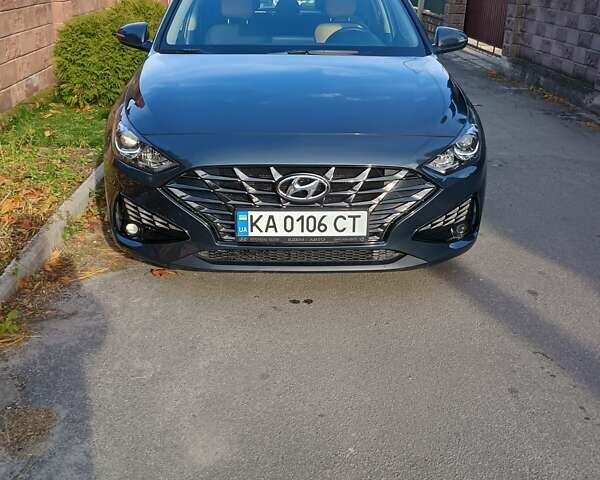 Серый Хендай i30, объемом двигателя 1.5 л и пробегом 81 тыс. км за 16500 $, фото 5 на Automoto.ua