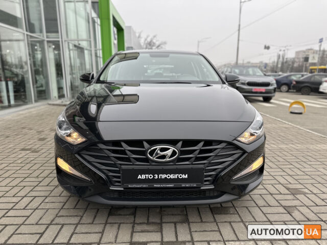 Серый Хендай i30, объемом двигателя 1.5 л и пробегом 50 тыс. км за 16800 $, фото 7 на Automoto.ua