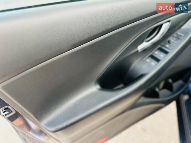 Сірий Хендай i30, об'ємом двигуна 1.5 л та пробігом 78 тис. км за 16900 $, фото 50 на Automoto.ua