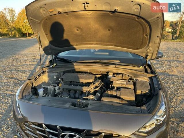 Серый Хендай i30, объемом двигателя 1.5 л и пробегом 72 тыс. км за 17800 $, фото 18 на Automoto.ua