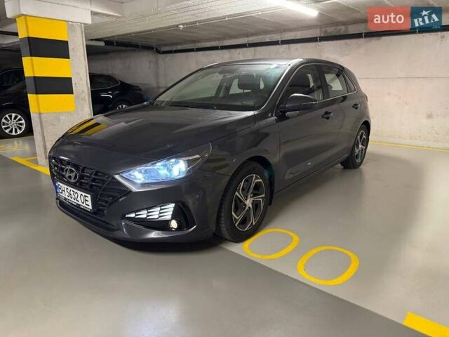 Серый Хендай i30, объемом двигателя 1.5 л и пробегом 41 тыс. км за 19500 $, фото 7 на Automoto.ua