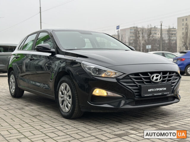 Серый Хендай i30, объемом двигателя 1.5 л и пробегом 50 тыс. км за 16800 $, фото 6 на Automoto.ua