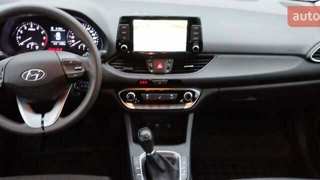 Серый Хендай i30, объемом двигателя 1.5 л и пробегом 50 тыс. км за 15700 $, фото 8 на Automoto.ua