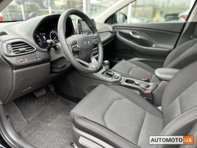 Серый Хендай i30, объемом двигателя 1.5 л и пробегом 50 тыс. км за 16800 $, фото 10 на Automoto.ua