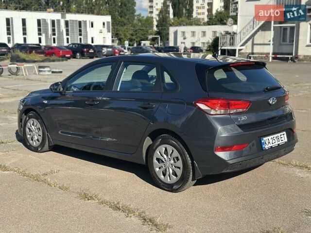 Серый Хендай i30, объемом двигателя 1.5 л и пробегом 18 тыс. км за 16700 $, фото 3 на Automoto.ua