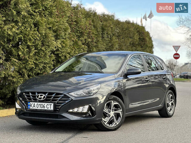 Серый Хендай i30, объемом двигателя 1.5 л и пробегом 81 тыс. км за 17400 $, фото 8 на Automoto.ua