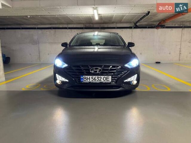 Серый Хендай i30, объемом двигателя 1.5 л и пробегом 41 тыс. км за 19500 $, фото 3 на Automoto.ua