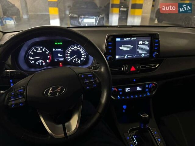Серый Хендай i30, объемом двигателя 1.5 л и пробегом 41 тыс. км за 19500 $, фото 9 на Automoto.ua