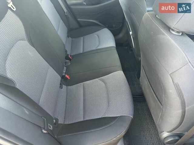 Серый Хендай i30, объемом двигателя 1.5 л и пробегом 18 тыс. км за 16700 $, фото 11 на Automoto.ua