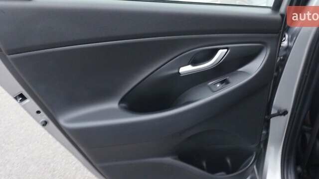 Серый Хендай i30, объемом двигателя 1.5 л и пробегом 50 тыс. км за 15700 $, фото 18 на Automoto.ua