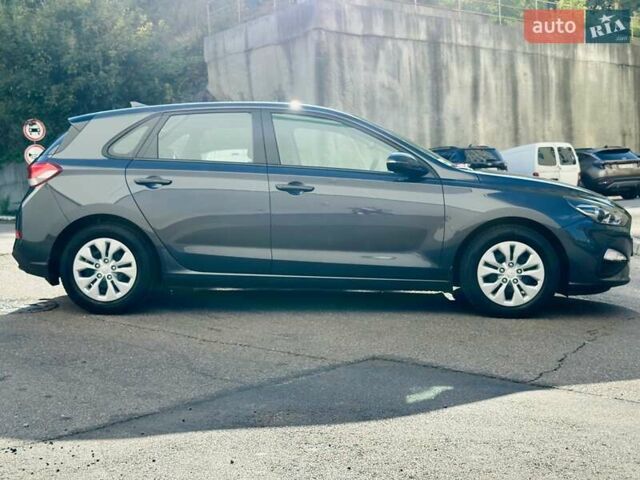 Сірий Хендай i30, об'ємом двигуна 1.5 л та пробігом 78 тис. км за 16900 $, фото 33 на Automoto.ua