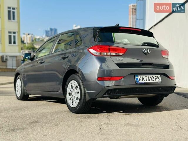 Сірий Хендай i30, об'ємом двигуна 1.5 л та пробігом 78 тис. км за 16900 $, фото 18 на Automoto.ua