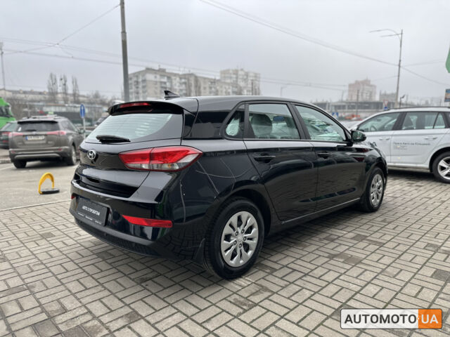 Серый Хендай i30, объемом двигателя 1.5 л и пробегом 50 тыс. км за 16800 $, фото 5 на Automoto.ua