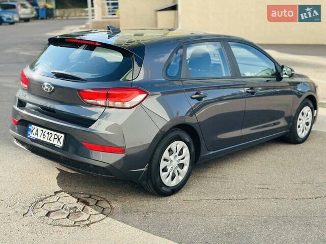 Сірий Хендай i30, об'ємом двигуна 1.5 л та пробігом 78 тис. км за 16900 $, фото 29 на Automoto.ua