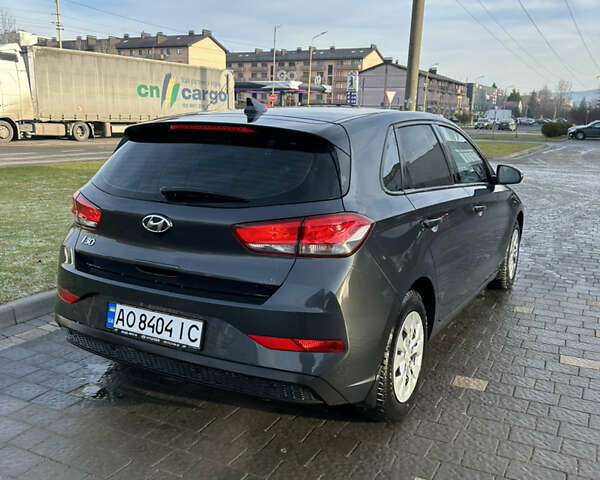 Серый Хендай i30, объемом двигателя 1.5 л и пробегом 18 тыс. км за 17800 $, фото 13 на Automoto.ua