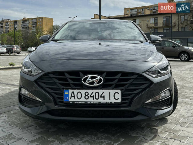 Сірий Хендай i30, об'ємом двигуна 1.5 л та пробігом 10 тис. км за 18300 $, фото 19 на Automoto.ua