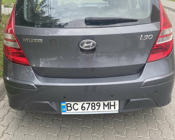 Сірий Хендай i30, об'ємом двигуна 1.4 л та пробігом 160 тис. км за 6500 $, фото 1 на Automoto.ua