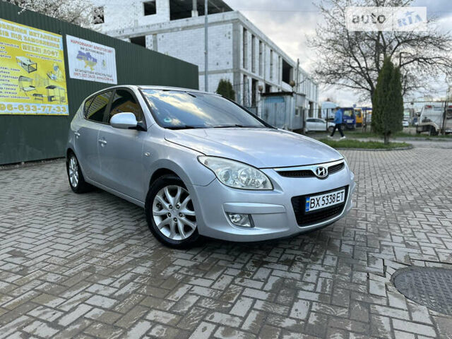 Сірий Хендай i30, об'ємом двигуна 1.58 л та пробігом 275 тис. км за 5550 $, фото 12 на Automoto.ua