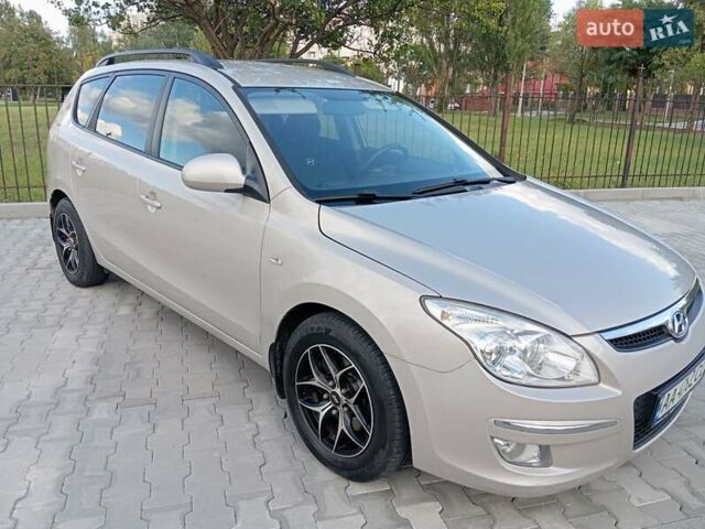 Сірий Хендай i30, об'ємом двигуна 1.6 л та пробігом 250 тис. км за 6700 $, фото 8 на Automoto.ua