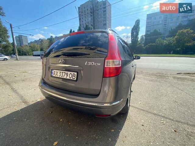 Сірий Хендай i30, об'ємом двигуна 1.59 л та пробігом 200 тис. км за 6300 $, фото 6 на Automoto.ua