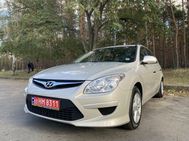 Серый Хендай i30, объемом двигателя 1.6 л и пробегом 209 тыс. км за 6999 $, фото 3 на Automoto.ua