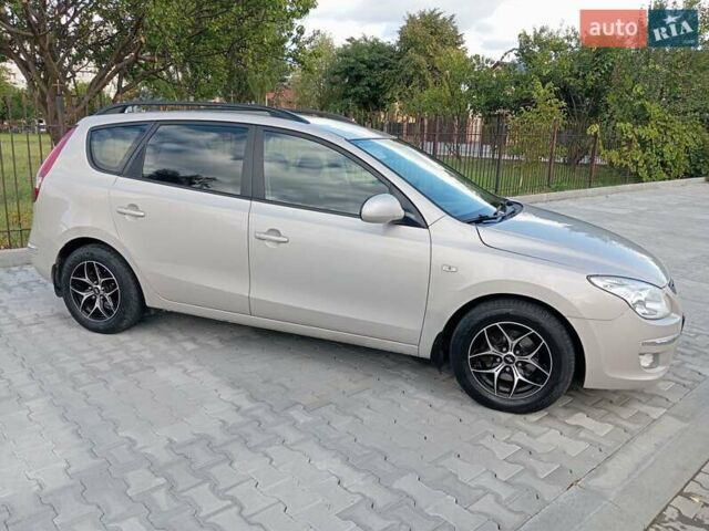 Сірий Хендай i30, об'ємом двигуна 1.6 л та пробігом 250 тис. км за 6700 $, фото 6 на Automoto.ua