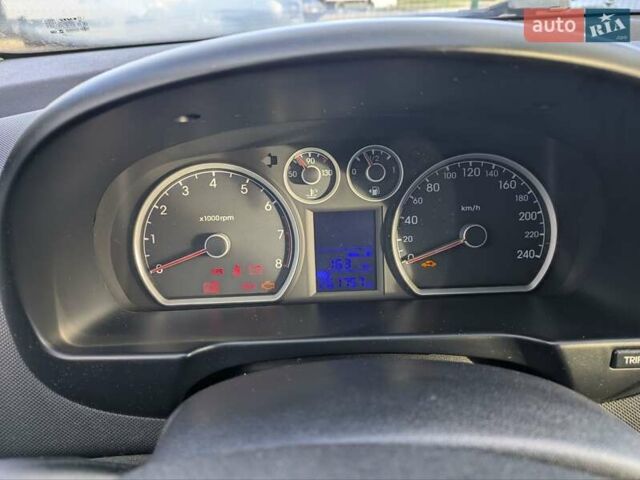 Сірий Хендай i30, об'ємом двигуна 1.59 л та пробігом 261 тис. км за 5699 $, фото 2 на Automoto.ua