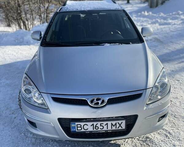 Сірий Хендай i30, об'ємом двигуна 1.59 л та пробігом 173 тис. км за 6200 $, фото 1 на Automoto.ua