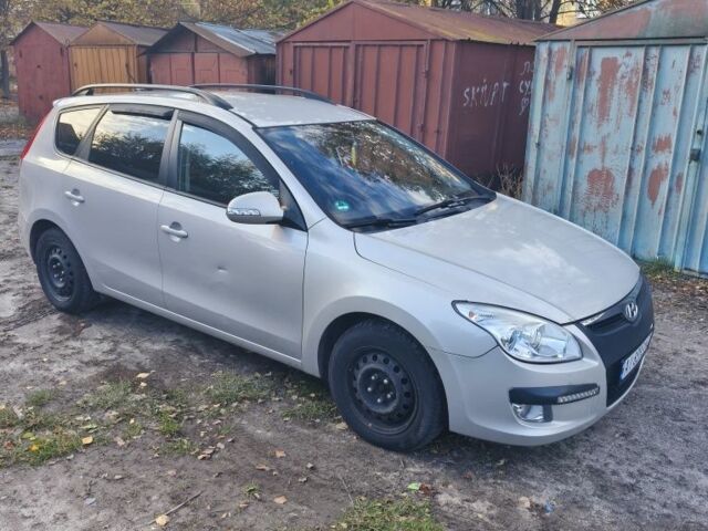 Хендай i30 2008 в Киеве на Automoto.ua Серый Хендай i30, объемом двигателя 1.6 л и пробегом 270 тыс. км за 5000 $, фото 8 на Automoto.ua