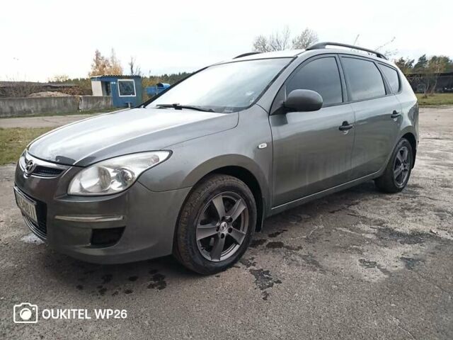 Сірий Хендай i30, об'ємом двигуна 1.6 л та пробігом 251 тис. км за 5700 $, фото 3 на Automoto.ua