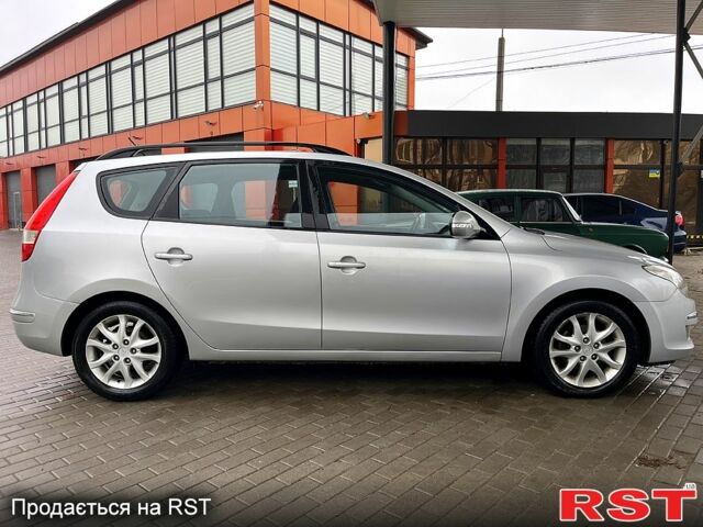 Хендай i30 2008 в Днепре (Днепропетровске) на Automoto.ua Серый Хендай i30, объемом двигателя 16 л и пробегом 325 тыс. км за 5800 $, фото 3 на Automoto.ua