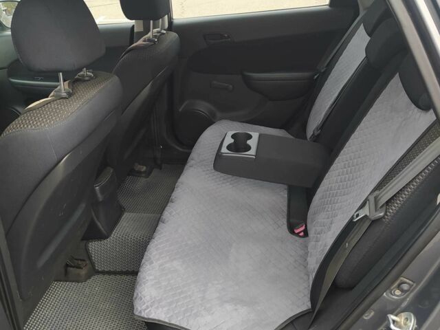 Серый Хендай i30, объемом двигателя 1.6 л и пробегом 248 тыс. км за 5350 $, фото 11 на Automoto.ua