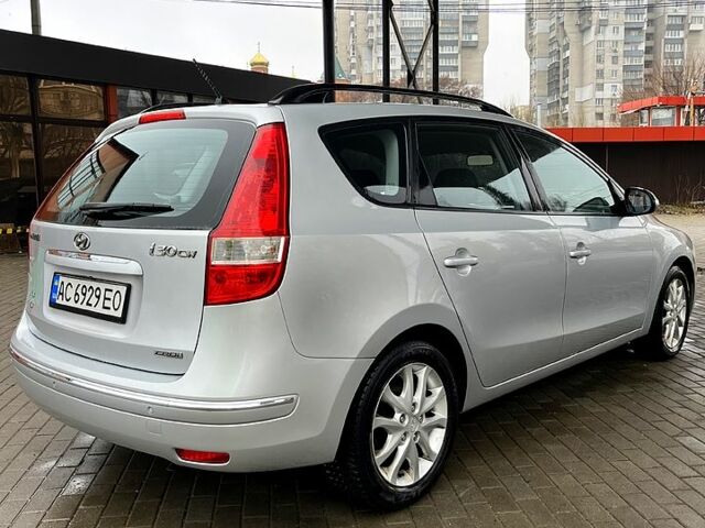 Хендай i30 2008 в Днепре (Днепропетровске) на Automoto.ua Серый Хендай i30, объемом двигателя 16 л и пробегом 325 тыс. км за 5800 $, фото 4 на Automoto.ua